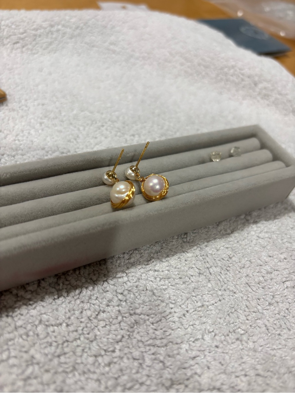 Classic Gold and White Pearl Drop Earrings - Elegant Women's Jewelry - Picture 10 of 11